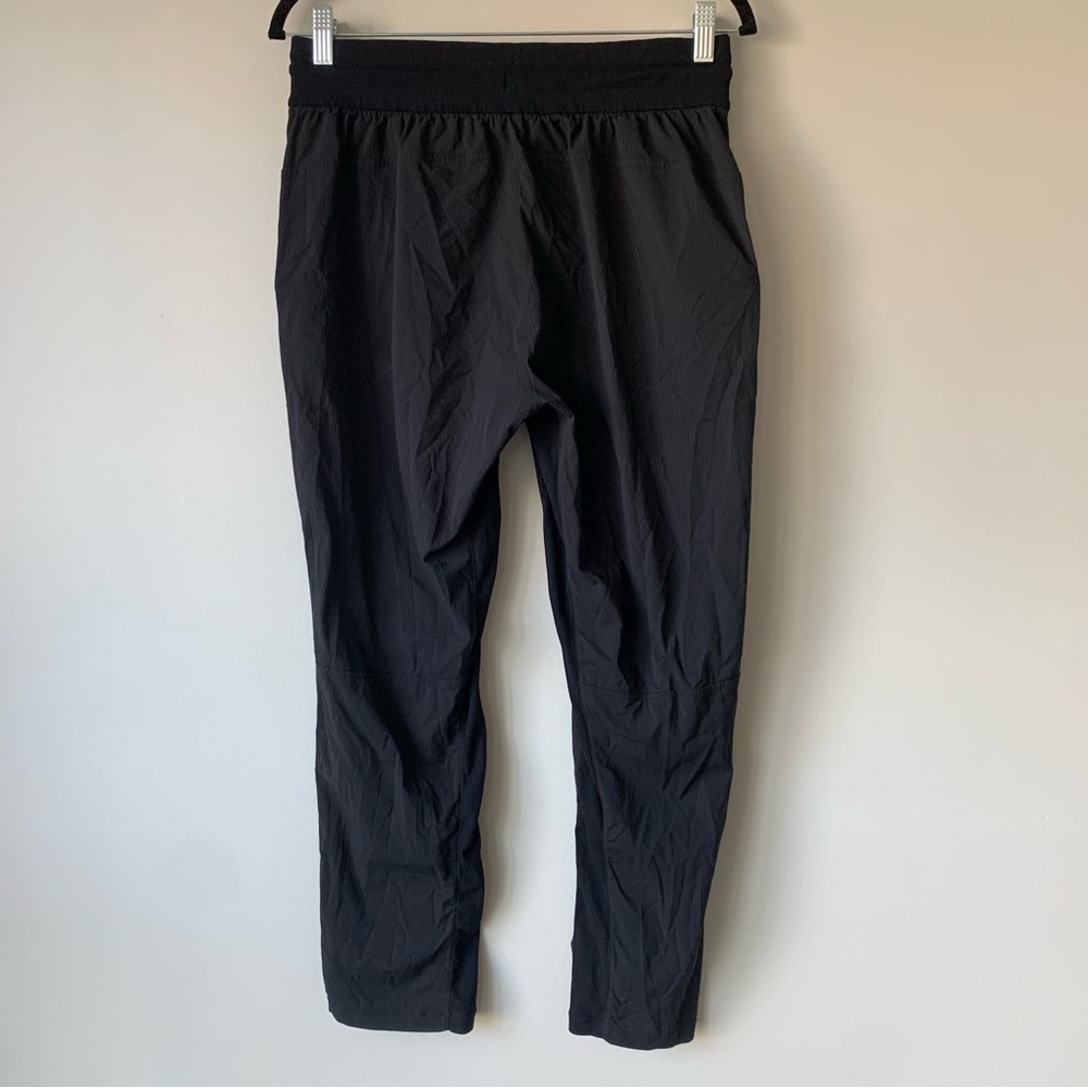 lululemon athletica Beyond Studio Pant Size 8 Swift - Picture 12 of 12